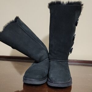 UGG Australia Women's Black Suede Boots